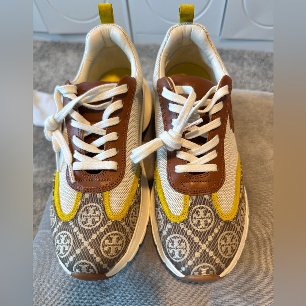 Tory Burch Good Luck Cream and Brown Sneakers with Chunky Silhouette - Picture 2 of 15